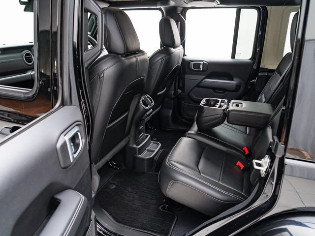 ジープ・ラングラーアンリミテッド サハラ 保証付 LEXXELレクセル17インチアルミ/純正5本あり シートヒーター付き黒革 ステアリングヒーター アップルカープレイ フロント/サイド/バックカメラ デジタルルームミラー 純正ナビゲーション(39枚目)