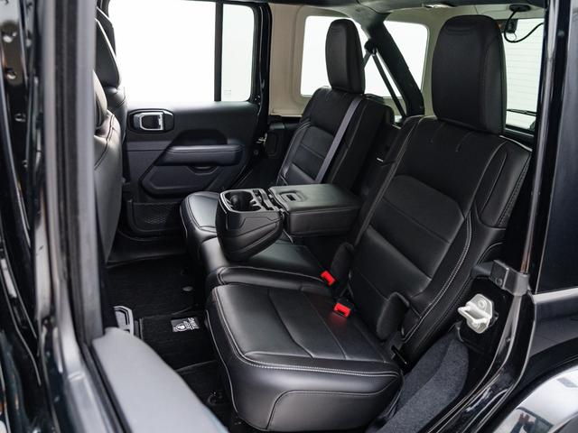 ジープ・ラングラーアンリミテッド サハラ 保証付 LEXXELレクセル17インチアルミ/純正5本あり シートヒーター付き黒革 ステアリングヒーター アップルカープレイ フロント/サイド/バックカメラ デジタルルームミラー 純正ナビゲーション(40枚目)