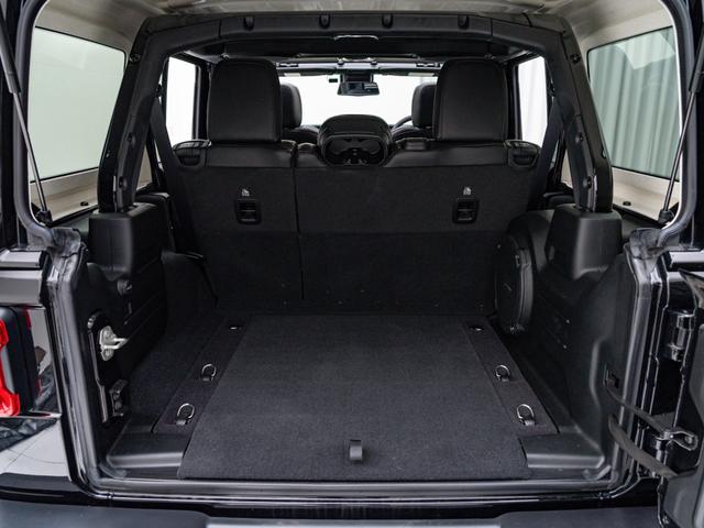 ジープ・ラングラーアンリミテッド サハラ 保証付 LEXXELレクセル17インチアルミ/純正5本あり シートヒーター付き黒革 ステアリングヒーター アップルカープレイ フロント/サイド/バックカメラ デジタルルームミラー 純正ナビゲーション(46枚目)