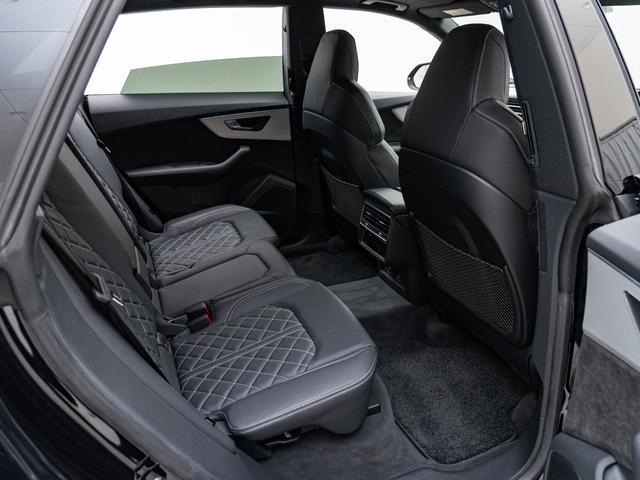 Q8 55TFSIクワトロ Sライン 保証付 RS仕様グリル F/S/Rエアロ カーボンハンドル Sラインプラス 車高調整機能付エアサス パノラマルーフ 純正22インチ 光輝レッドキャリパー バングアンドオルフセン サラウンドビューカメラ(50枚目)