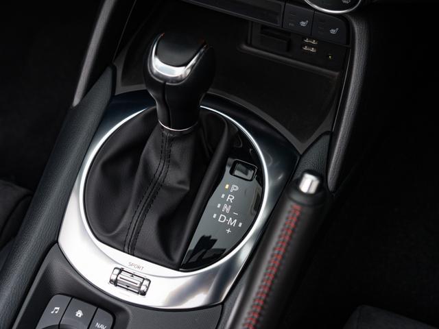 アバルト124 スパイダー 1イヤーアニバーサリー 保証付 50台限定車 専用RECAROレザーシート ナビゲーションパッケージ アダプティブ機能付きフルLEDヘッドライト ヘッドライトウォッシャー CD/DVDプレイヤー 地デジTV バックカメラ(31枚目)