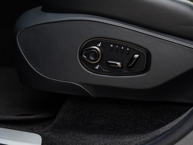 ＤＢＸ ７０７　保証付　パノラマサンルーフ　イエローキャリパー　イエローステッチ　ツートンカラーシート　シートヒーター＆シートクーラー（フロント／リア）（20枚目）