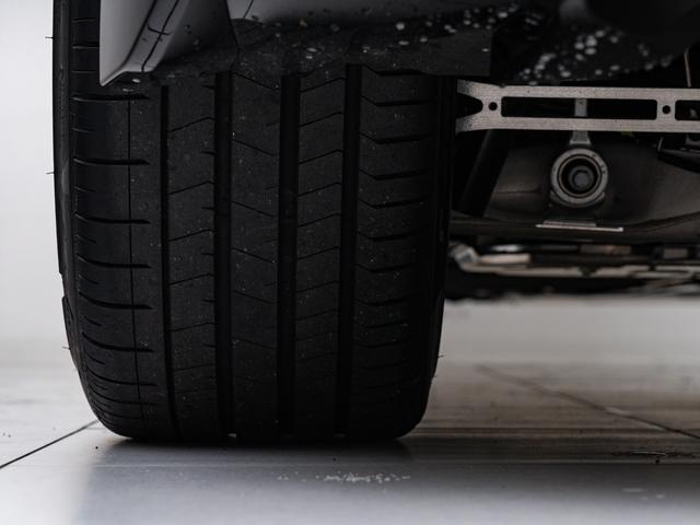 ＤＢＸ ７０７　保証付　パノラマサンルーフ　イエローキャリパー　イエローステッチ　ツートンカラーシート　シートヒーター＆シートクーラー（フロント／リア）（56枚目）