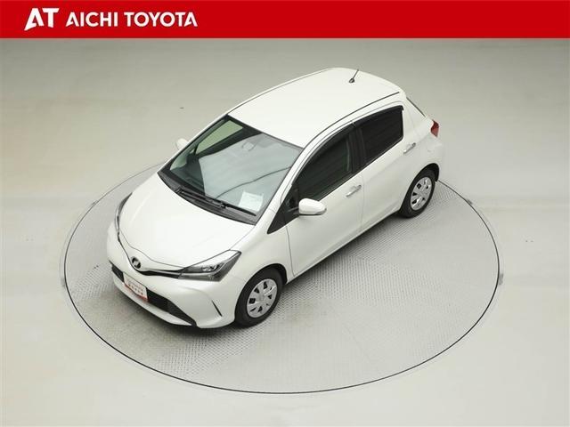 ヴィッツ １．０Ｆ　ＬＥＤエディション　盗難防止装置　ＬＥＤヘッドライト　ワンオーナー　衝突被害軽減システム　横滑り防止装置　スマートキー　ミュージックプレイヤー接続可　デュアルエアバック　エアバック付　パワステ　マニュアルエアコン　ＥＴＣ（10枚目）