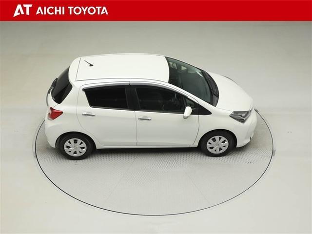 ヴィッツ １．０Ｆ　ＬＥＤエディション　盗難防止装置　ＬＥＤヘッドライト　ワンオーナー　衝突被害軽減システム　横滑り防止装置　スマートキー　ミュージックプレイヤー接続可　デュアルエアバック　エアバック付　パワステ　マニュアルエアコン　ＥＴＣ（15枚目）