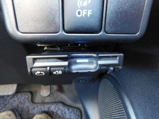 S /1年保証付/禁煙車/SDナビ/Bluetooth/バックカメラ/フルセグ/ETC/スマートキー/プッシュスタート/電動格納ミラー(25枚目)