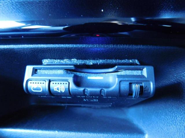 ブラック アップ! 走行34千km 衝突軽減ブレーキ ワンオーナー車 クリアランスソナー ポータブルナビ 地デジTV 純正16インチアルミ クルーズコントロール シートヒーター ETC キーレスエントリー フォグランプ(10枚目)