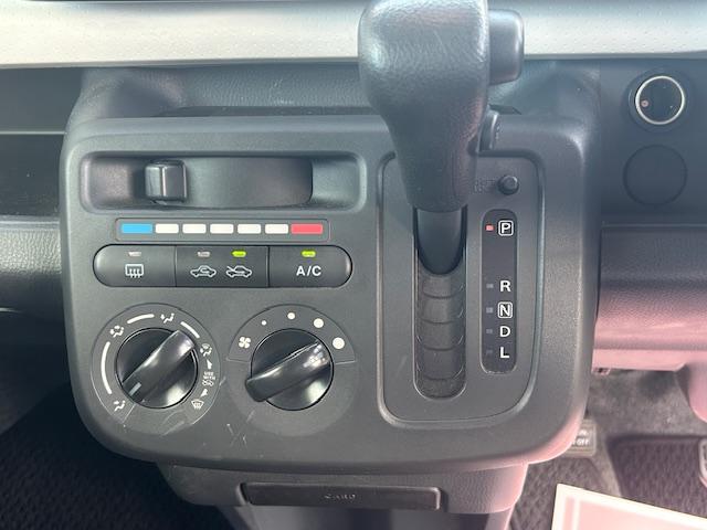 モコ Ｓ　盗難防止　Ｗエアバッグ　衝突安全ボディ　パワーウィンドウ　エアコン　ＡＢＳ　パワステ　運転席エアバッグ（18枚目）