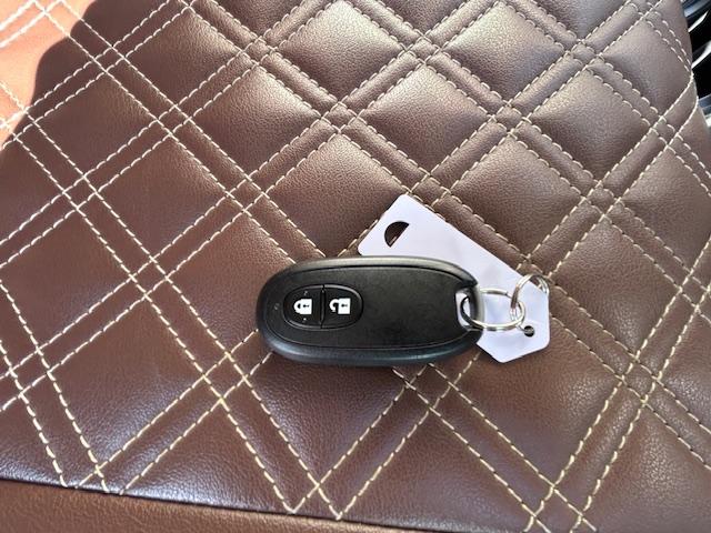 ハスラー G レーダーサポート アイドリングST プッシュスタートスマートキー 盗難警報装置 ダブルエアバック フルフラットシート 運転席シートヒーター パワーウィンドゥ ベンチS キーフリーキー 横滑り防止装置付(34枚目)