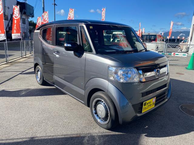 N-BOXスラッシュ X スマキー 盗難防止装置 Bモニター オートクルーズコントロール ベンチシート ABS フルフラット パワーウィンドウ オートエアコン Wエアバック キーレス エアバッグ 衝突安全ボディ シートヒター(4枚目)