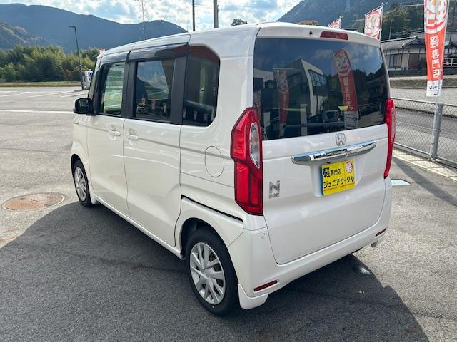 Ｎ－ＢＯＸ Ｇ・Ｌホンダセンシング　レーダブレーキ　Ａストップ　車線維持支援システム　ＡＴハイビーム　ＥＳＣ　キーフリーシステム　ＬＥＤライト　オートライト　バックＭ　ＵＳＢ　スマートキー　クルコン　ＥＴＣ　両席エアバック　フルフラット（18枚目）