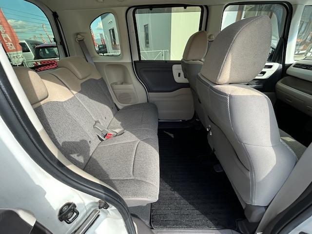 Ｎ－ＢＯＸ Ｇ・Ｌホンダセンシング　レーダブレーキ　Ａストップ　車線維持支援システム　ＡＴハイビーム　ＥＳＣ　キーフリーシステム　ＬＥＤライト　オートライト　バックＭ　ＵＳＢ　スマートキー　クルコン　ＥＴＣ　両席エアバック　フルフラット（25枚目）