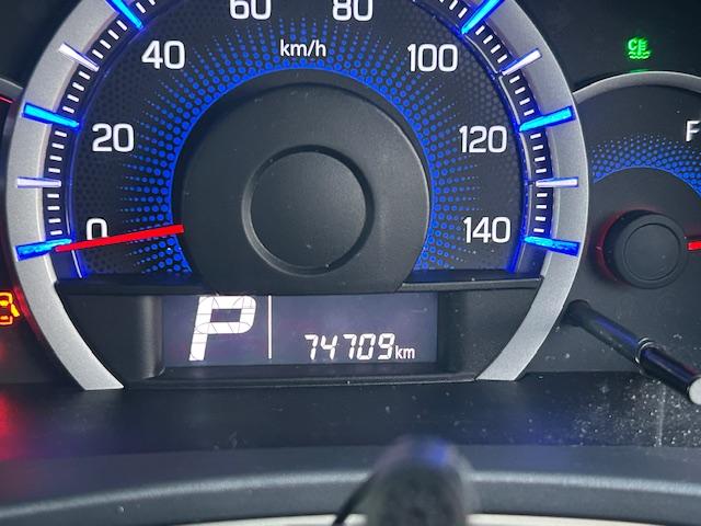 ワゴンR FX シ-トヒ-タ- 盗難防止 AUTOエアコン Wエアバッグ フルタイム4WD フルフラット キーレス ABS エアバック パワーウィンド ベンチ パワステ 衝突安全ボディ(9枚目)