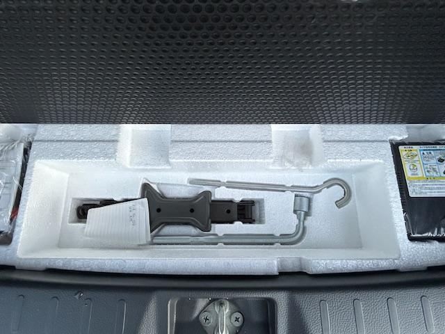 ワゴンR FX シ-トヒ-タ- 盗難防止 AUTOエアコン Wエアバッグ フルタイム4WD フルフラット キーレス ABS エアバック パワーウィンド ベンチ パワステ 衝突安全ボディ(27枚目)