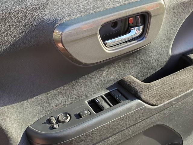 Ｎ－ＷＧＮカスタム Ｌ・ターボホンダセンシング　ブレーキサポート　盗難警報装置　衝突安全ボディ　横滑り防止機能　サイドエアバック　クルーズＣ　クリアランスソナ　ＬＥＤヘッド　シ－トヒ－タ－　リヤカメラ　タ－ボ　ＡＡＣ　Ａストップ　ＡＢＳ　ＥＴＣ付き（23枚目）