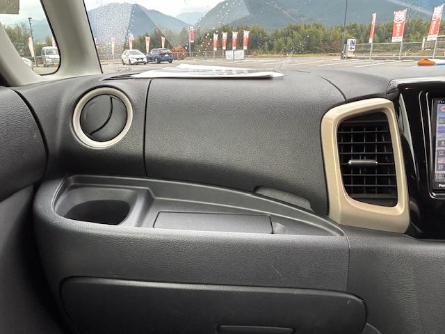 ���ÎԂ̈�����ɂ��A�X�e�L�ȏo���������̂ł��B���N���}�����w���̍ۂ́A���S�ƐM���̎����Ԕ̔��X�i�t�����X�@�P�O�O���h���ł�����������