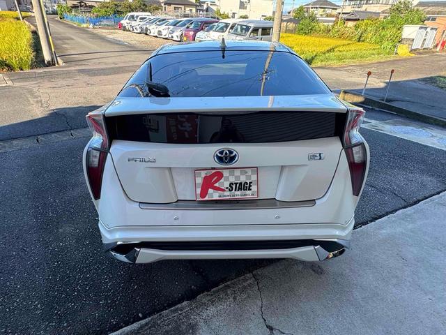 プリウス Aツーリングセレクション ハイブリッド ETC バックカメラ TV クリアランスソナー オートクルーズコントロール レーンアシスト パークアシスト 衝突被害軽減システム オートマチックハイビーム LEDヘッドランプ エアロ(6枚目)