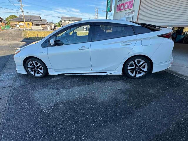 プリウス Aツーリングセレクション ハイブリッド ETC バックカメラ TV クリアランスソナー オートクルーズコントロール レーンアシスト パークアシスト 衝突被害軽減システム オートマチックハイビーム LEDヘッドランプ エアロ(8枚目)