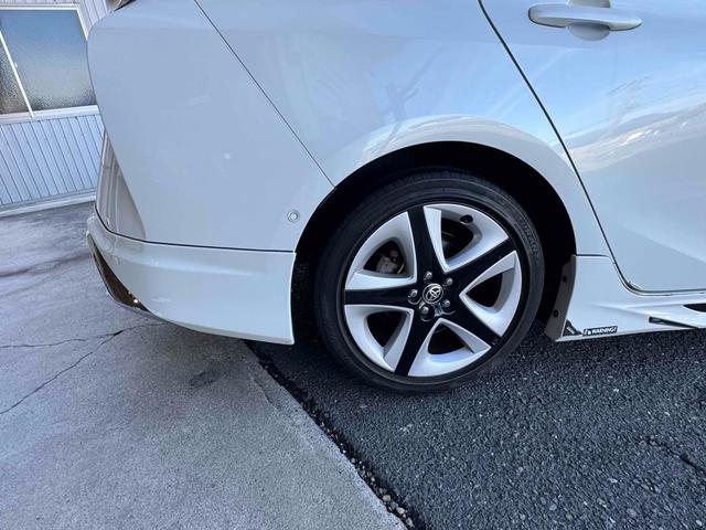 プリウス Aツーリングセレクション ハイブリッド ETC バックカメラ TV クリアランスソナー オートクルーズコントロール レーンアシスト パークアシスト 衝突被害軽減システム オートマチックハイビーム LEDヘッドランプ エアロ(15枚目)