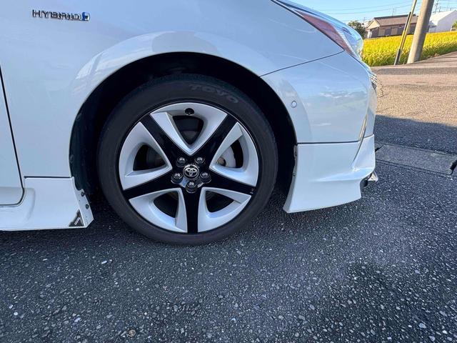 プリウス Aツーリングセレクション ハイブリッド ETC バックカメラ TV クリアランスソナー オートクルーズコントロール レーンアシスト パークアシスト 衝突被害軽減システム オートマチックハイビーム LEDヘッドランプ エアロ(16枚目)