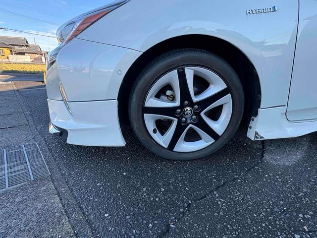 プリウス Aツーリングセレクション ハイブリッド ETC バックカメラ TV クリアランスソナー オートクルーズコントロール レーンアシスト パークアシスト 衝突被害軽減システム オートマチックハイビーム LEDヘッドランプ エアロ(17枚目)