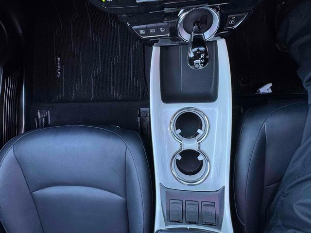 プリウス Aツーリングセレクション ハイブリッド ETC バックカメラ TV クリアランスソナー オートクルーズコントロール レーンアシスト パークアシスト 衝突被害軽減システム オートマチックハイビーム LEDヘッドランプ エアロ(25枚目)