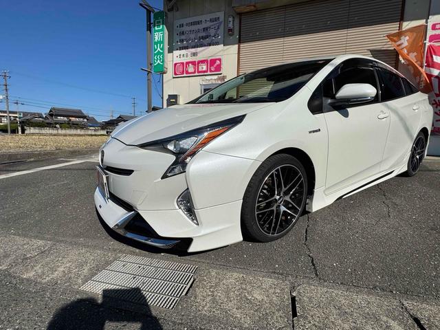 プリウス Ｓ　ＥＴＣ　バックカメラ　ナビ　ＴＶ　アルミホイール　オートマチックハイビーム　ＬＥＤヘッドランプ　ＣＶＴ　スマートキー　モデリスタエアロ　電動格納ミラー　盗難防止システム　衝突安全ボディ　社外１８インチ（21枚目）