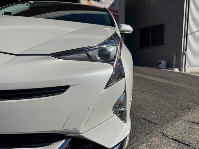 プリウス Ｓ　ＥＴＣ　バックカメラ　ナビ　ＴＶ　アルミホイール　オートマチックハイビーム　ＬＥＤヘッドランプ　ＣＶＴ　スマートキー　モデリスタエアロ　電動格納ミラー　盗難防止システム　衝突安全ボディ　社外１８インチ（29枚目）