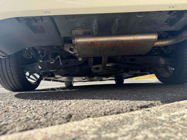 プリウス Ｓ　ＥＴＣ　バックカメラ　ナビ　ＴＶ　アルミホイール　オートマチックハイビーム　ＬＥＤヘッドランプ　ＣＶＴ　スマートキー　モデリスタエアロ　電動格納ミラー　盗難防止システム　衝突安全ボディ　社外１８インチ（30枚目）