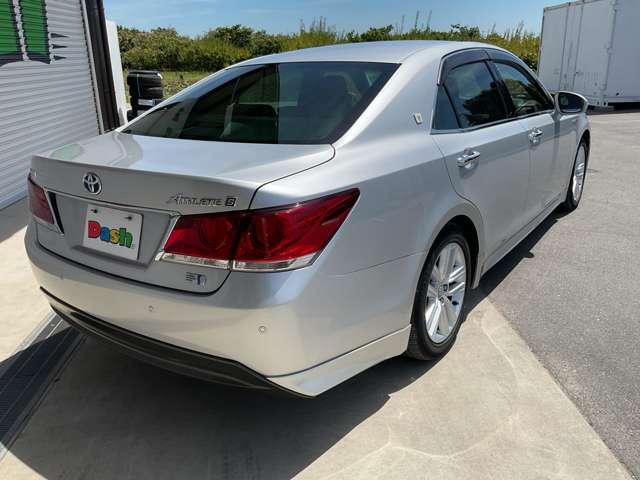 クラウンハイブリッド ハイブリッド　２．５　Ｓ　自社　ローン　信用回復ローン　純正ナビ　フルセグＴＶ　Ｂｌｕｅｔｏｏｔｈ　　バックカメラ　クリアランスソナー　レーダークルーズ　衝突軽減ブレーキ　パワーシート　オートリトラミラー　ＨＩＤヘッドライト（7枚目）