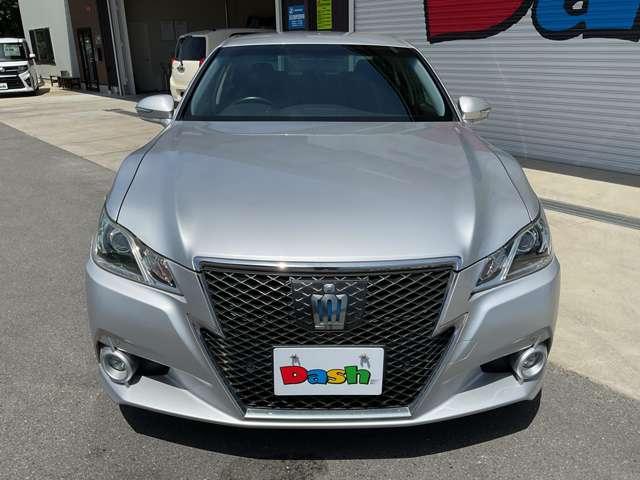 クラウンハイブリッド ハイブリッド　２．５　Ｓ　自社　ローン　信用回復ローン　純正ナビ　フルセグＴＶ　Ｂｌｕｅｔｏｏｔｈ　　バックカメラ　クリアランスソナー　レーダークルーズ　衝突軽減ブレーキ　パワーシート　オートリトラミラー　ＨＩＤヘッドライト（13枚目）