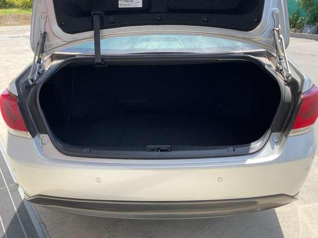 クラウンハイブリッド ハイブリッド　２．５　Ｓ　自社　ローン　信用回復ローン　純正ナビ　フルセグＴＶ　Ｂｌｕｅｔｏｏｔｈ　　バックカメラ　クリアランスソナー　レーダークルーズ　衝突軽減ブレーキ　パワーシート　オートリトラミラー　ＨＩＤヘッドライト（21枚目）