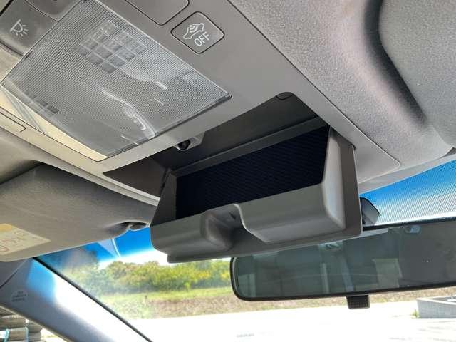 クラウンハイブリッド ハイブリッド　２．５　Ｓ　自社　ローン　信用回復ローン　純正ナビ　フルセグＴＶ　Ｂｌｕｅｔｏｏｔｈ　　バックカメラ　クリアランスソナー　レーダークルーズ　衝突軽減ブレーキ　パワーシート　オートリトラミラー　ＨＩＤヘッドライト（42枚目）