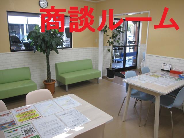 クラウンハイブリッド ハイブリッド　２．５　Ｓ　自社　ローン　信用回復ローン　純正ナビ　フルセグＴＶ　Ｂｌｕｅｔｏｏｔｈ　　バックカメラ　クリアランスソナー　レーダークルーズ　衝突軽減ブレーキ　パワーシート　オートリトラミラー　ＨＩＤヘッドライト（56枚目）