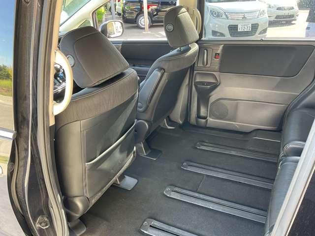 オデッセイ 2.4 アブソルート EX 自社 ローン 信用回復ローン メーカー純正ナビ・フルセグTV・bluetooth・全方位カメラ・ETC・両側電動スライドドア・アイドリングストップ・LEDオートライト・純正後席モニター・HDMI端子・(16枚目)