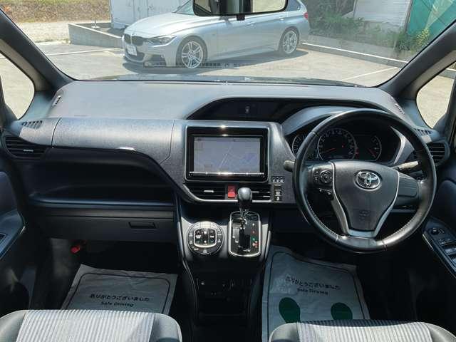 ヴォクシー ＺＳ　純正ナビゲーション・両側パワースライドドア・ＬＥＤヘッドライト・ロールサンシェイド・自社　ローン　信用回復ローン（10枚目）