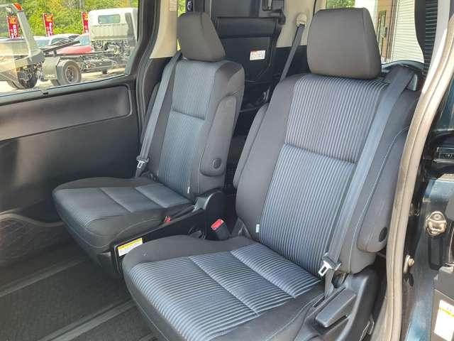 ヴォクシー ＺＳ　純正ナビゲーション・両側パワースライドドア・ＬＥＤヘッドライト・ロールサンシェイド・自社　ローン　信用回復ローン（28枚目）