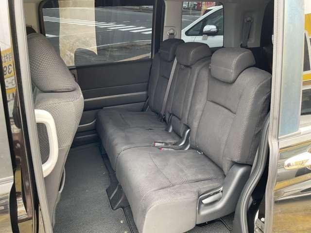 ステップワゴン ２．０　スパーダ　Ｚ　両側パワースライドドア・ＨＩＤヘッドライト・フリップダウンモニタ・純正アルミホイール・自社　ローン（25枚目）