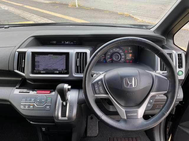 ステップワゴン ２．０　スパーダ　Ｚ　両側パワースライドドア・ＨＩＤヘッドライト・フリップダウンモニタ・純正アルミホイール・自社　ローン（29枚目）