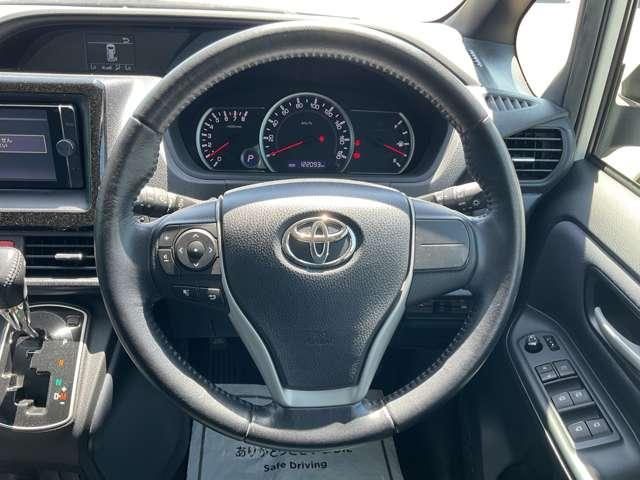 ノア Ｓｉ　自社　ローン　信用回復ローン　純正ＳＤナビ　フルセグＴＶ　Ｂｌｕｅｔｏｏｔｈ　ステアリングリモコン　バックカメラ　ＥＴＣ　両側電動スライドドア　プッシュスタート　ＬＥＤヘッドライト　オートライト　リア（30枚目）