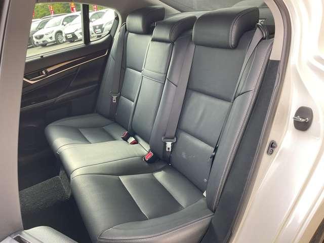 ＧＳ ２５０　Ｉパッケージ　パワーシート・エアーシート・クルーズコントロール・スマートキー・パドルシフト・ヘッドライトウォッシャー・リア電動サンシェード・自社　ローン（24枚目）
