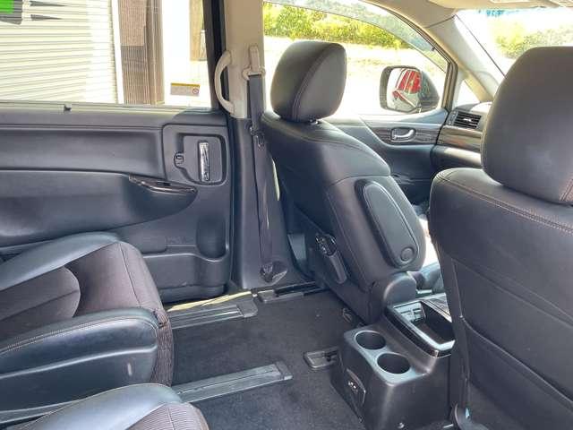 エルグランド ２．５　２５０ハイウェイスター　アーバンクロム　自社　ローン　自社分割　信用回復ローン　純正ＨＤＤナビ　フルセグＴＶ　Ｂｌｕｅｔｏｏｔｈ　フリップダウンモニター　両側パワースライドドア　アラウンドビューモニター　クルーズコントロール　ＬＥＤビーム（20枚目）