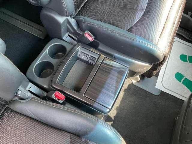 エルグランド ２．５　２５０ハイウェイスター　アーバンクロム　自社　ローン　自社分割　信用回復ローン　純正ＨＤＤナビ　フルセグＴＶ　Ｂｌｕｅｔｏｏｔｈ　フリップダウンモニター　両側パワースライドドア　アラウンドビューモニター　クルーズコントロール　ＬＥＤビーム（41枚目）