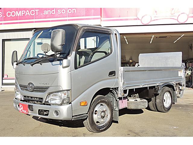 トヨエース 　２．０ｔ　極東開発アーム式パワーゲート付　プリクラッシュセーフティ　ＥＴＣ　荷台縞鋼板張り（2枚目）