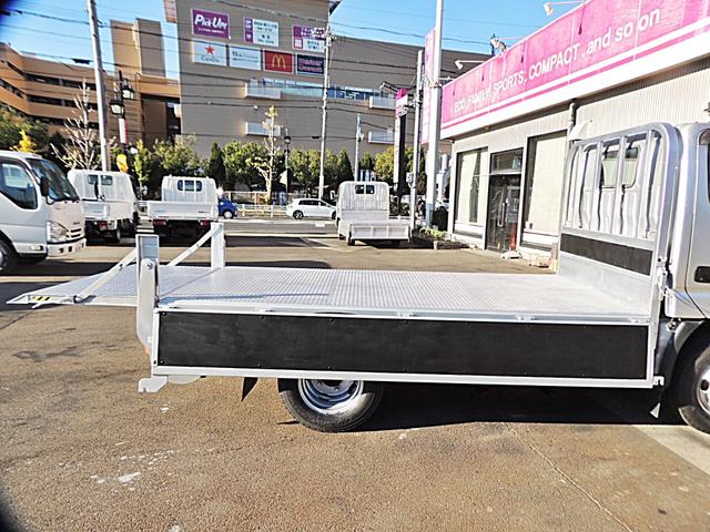 トヨエース 　２．０ｔ　極東開発アーム式パワーゲート付　プリクラッシュセーフティ　ＥＴＣ　荷台縞鋼板張り（10枚目）