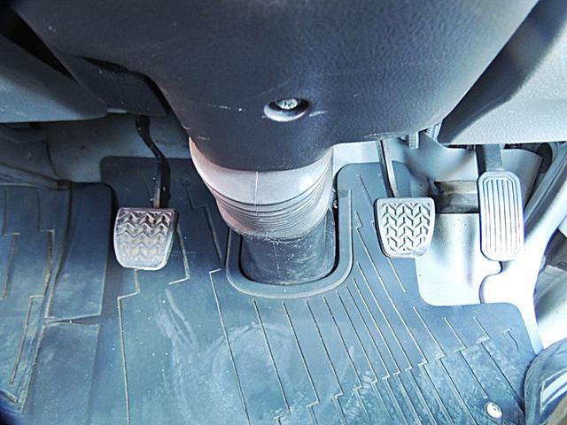 トヨエース 　２．０ｔ　極東開発アーム式パワーゲート付　プリクラッシュセーフティ　ＥＴＣ　荷台縞鋼板張り（26枚目）