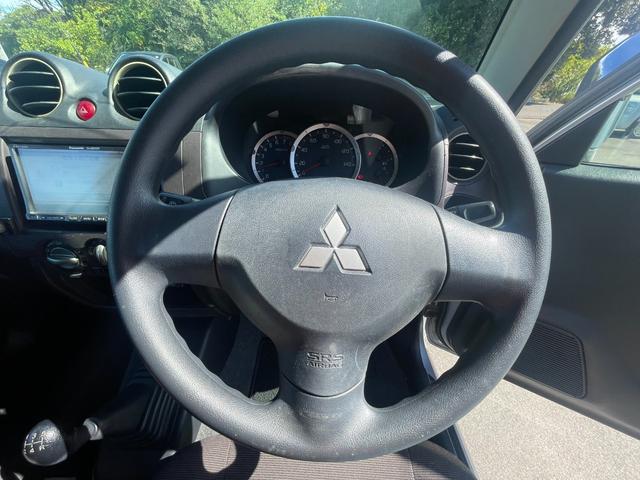 パジェロミニ ＶＲ　４ＷＤ　ＥＴＣ　ＴＶ　キーレスエントリー　電動格納ミラー　ＭＴ　盗難防止システム　ＡＢＳ　ＣＤ　ＤＶＤ再生　ルーフレール　アルミホイール　衝突安全ボディ　エアコン　パワーステアリング　パワーウィンドウ（3枚目）