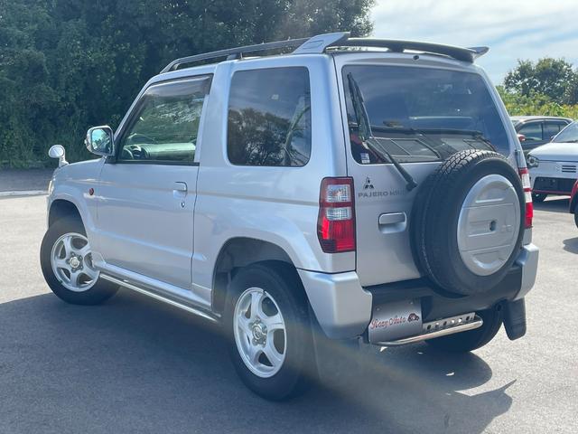 パジェロミニ ＶＲ　４ＷＤ　ＥＴＣ　ＴＶ　キーレスエントリー　電動格納ミラー　ＭＴ　盗難防止システム　ＡＢＳ　ＣＤ　ＤＶＤ再生　ルーフレール　アルミホイール　衝突安全ボディ　エアコン　パワーステアリング　パワーウィンドウ（15枚目）