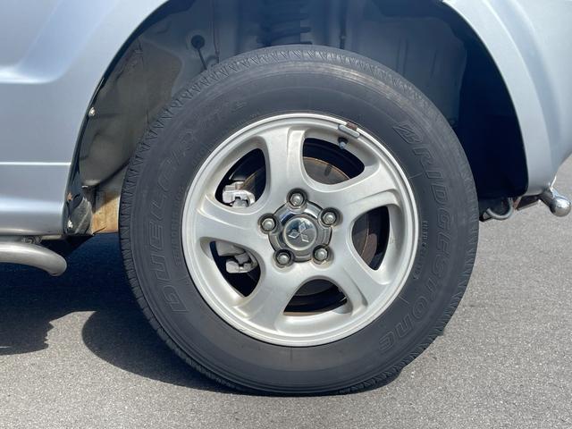 パジェロミニ ＶＲ　４ＷＤ　ＥＴＣ　ＴＶ　キーレスエントリー　電動格納ミラー　ＭＴ　盗難防止システム　ＡＢＳ　ＣＤ　ＤＶＤ再生　ルーフレール　アルミホイール　衝突安全ボディ　エアコン　パワーステアリング　パワーウィンドウ（32枚目）