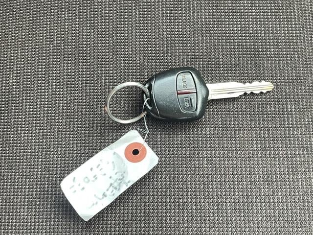 パジェロミニ ＶＲ　４ＷＤ　ＥＴＣ　ナビ　キーレスエントリー　電動格納ミラー　ＡＴ　盗難防止システム　ＡＢＳ　ＣＤ　ルーフレール　アルミホイール　衝突安全ボディ　エアコン　パワーステアリング　パワーウィンドウ（11枚目）